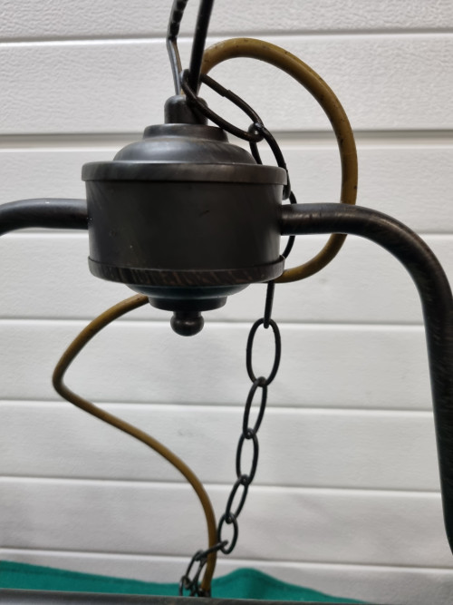 -	Hanglamp met twee schalen zwart en glas