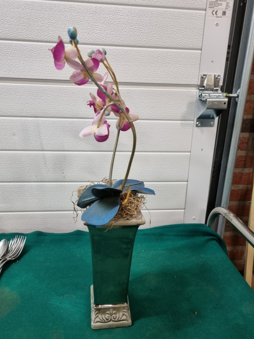 -	Kunst orchidee in pot zilver