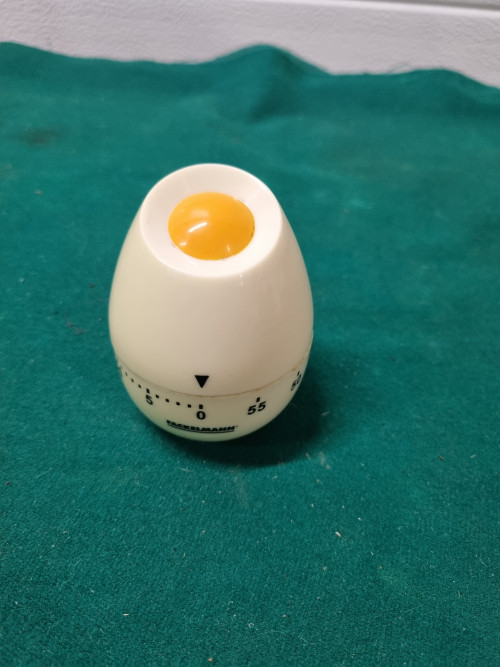Kookwekker in de vorm van een ei