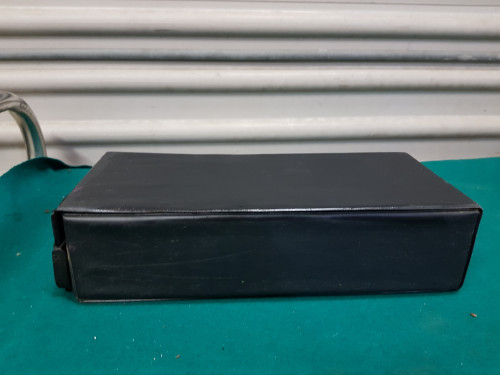 cassette band box zwart