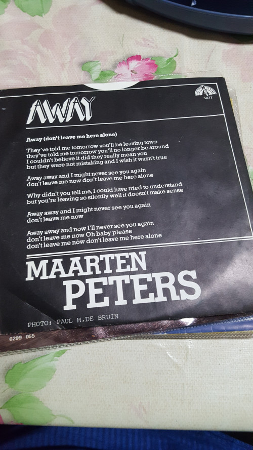 single marten peeters ,away