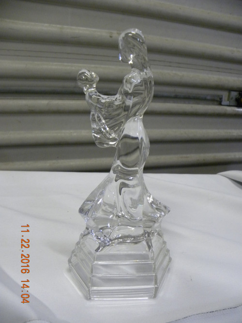 beeld glassculptuur vrouw met kind