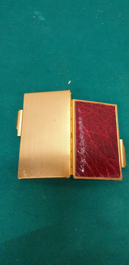 telefoonboekje vintage goudkleurig
