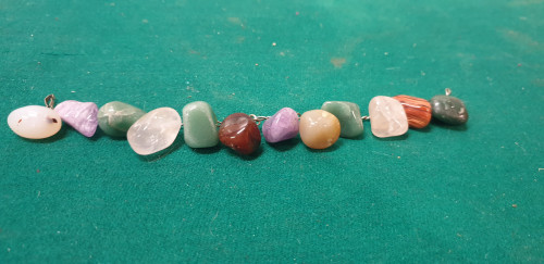 -	armband edelstenen, rose quartz, green quartz, amethyst,