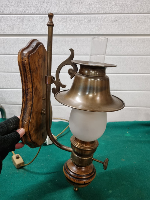 Wandlamp olielamp elektrisch hout messing glas