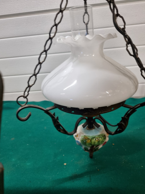 Hanglamp vintage witte kap smeetijzer