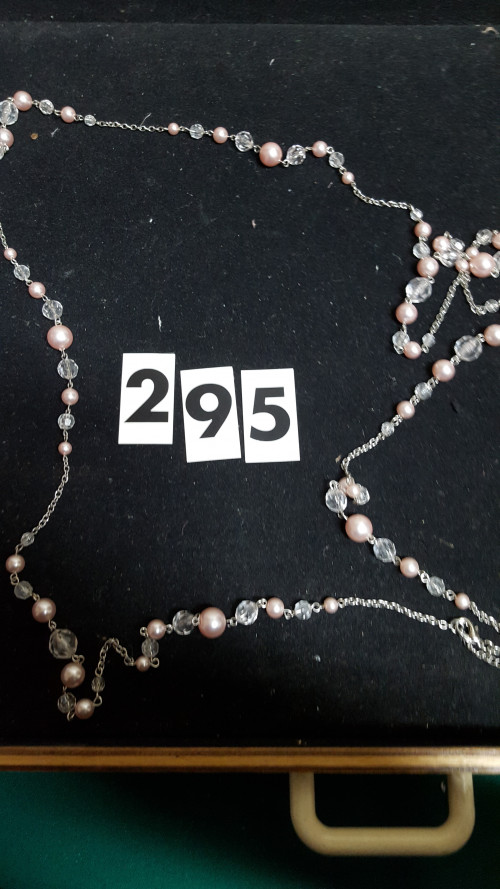 [ 295] ketting roze kralen zilver