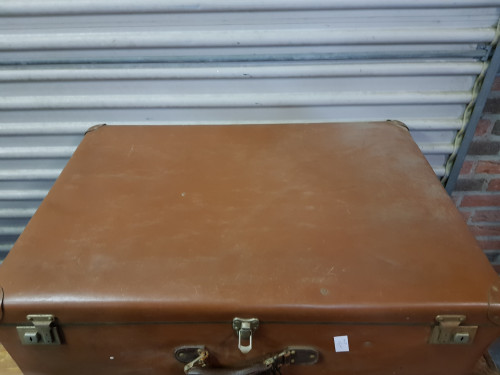 koffer retro groot bruin