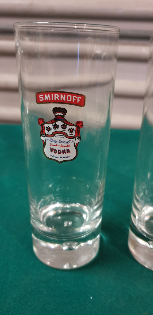 vodka smirrnoff glazen