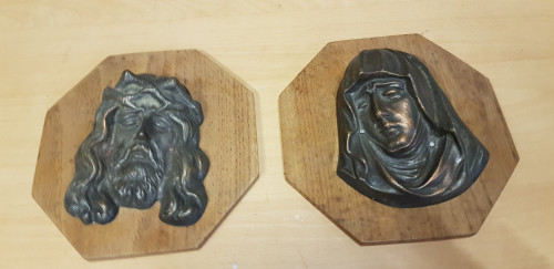 muurhangers maria en jezus brons