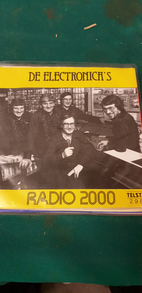 single de elektronicas, radio 2000