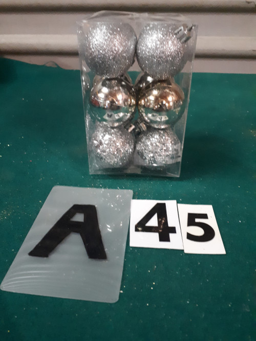 45/a kerstballen zilver glitters