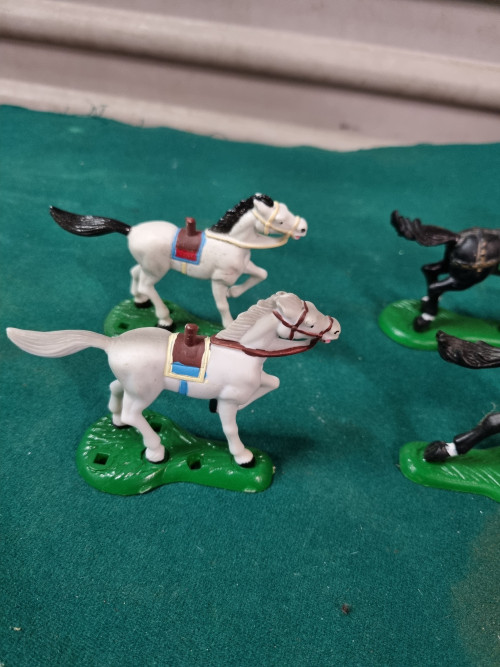 Paarden kunststof simba speelgoed