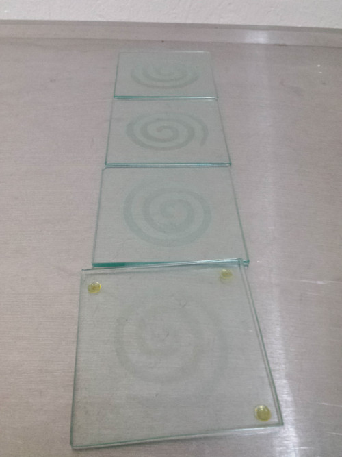 glazen onderzetters 2 x 4 stuks