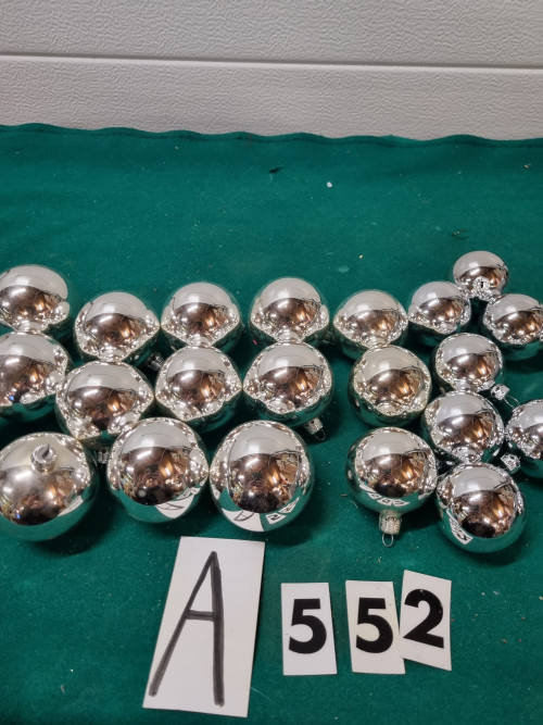 Kerstballen 24 x zilver glas ,[a552]