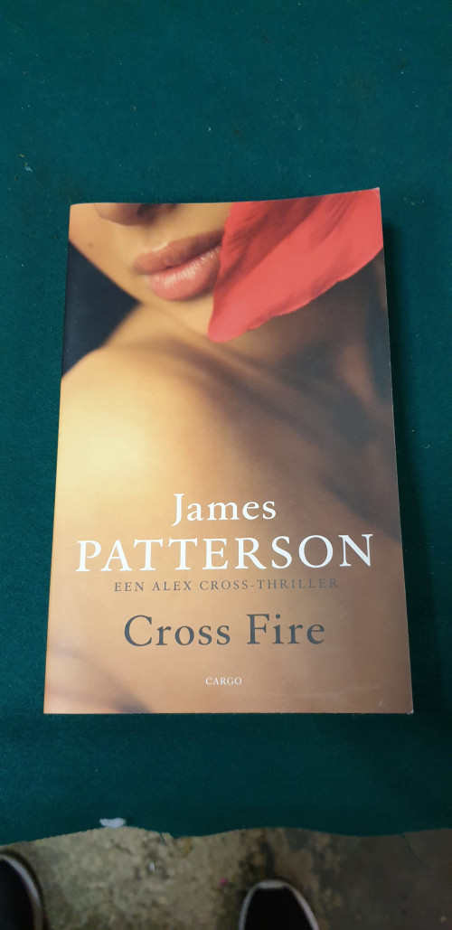boek cross fire