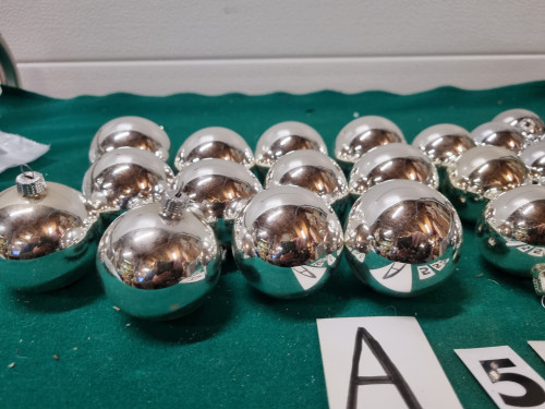 Kerstballen 24 x zilver glas ,[a552]